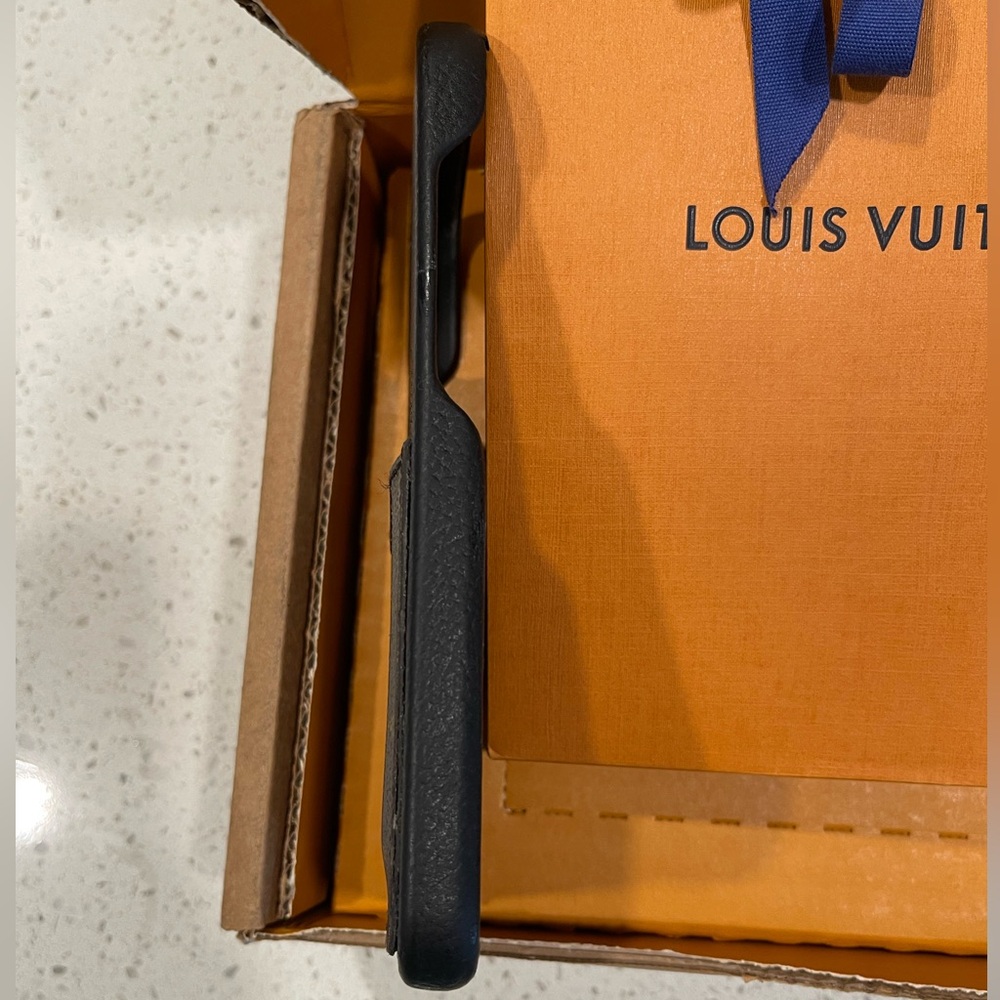 Authentic Louis Vuitton Bumper Pallas iPhone 12 & 13 Pro Max Wallet Case - Picture 3 of 10